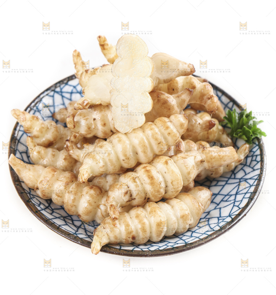 白底上的宝塔菜