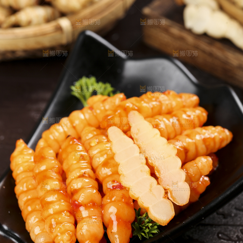盘子里的红油宝塔菜