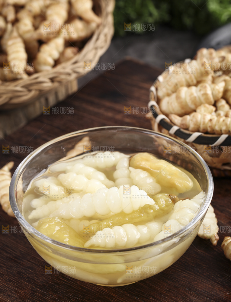 盘子里的泡椒宝塔菜