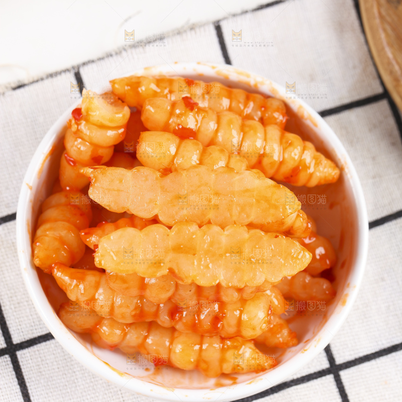 盘子里的红油宝塔菜