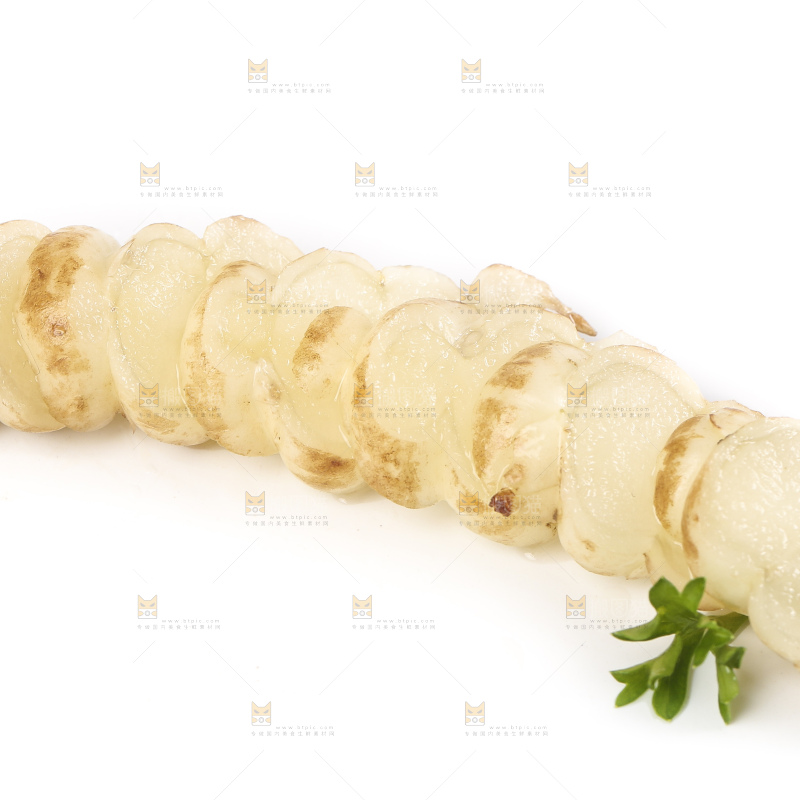 白底上的宝塔菜