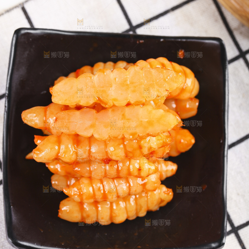 盘子里的红油宝塔菜