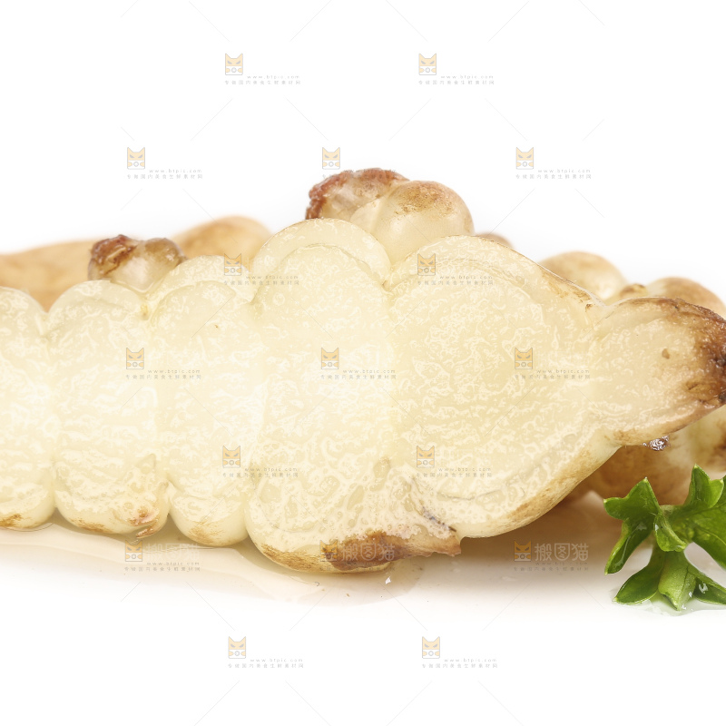白底上的宝塔菜