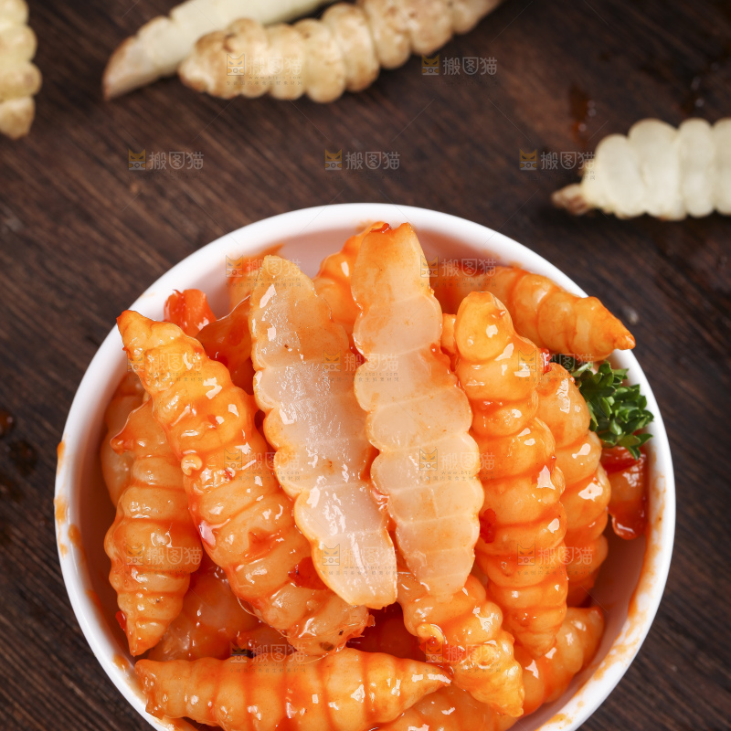 盘子里的红油宝塔菜