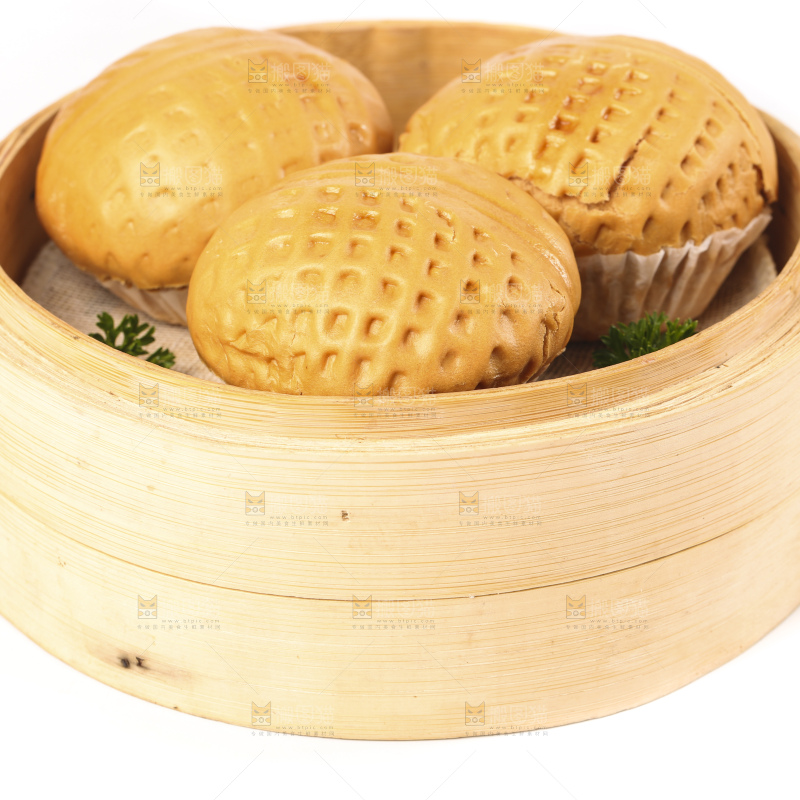 白底上的核桃包