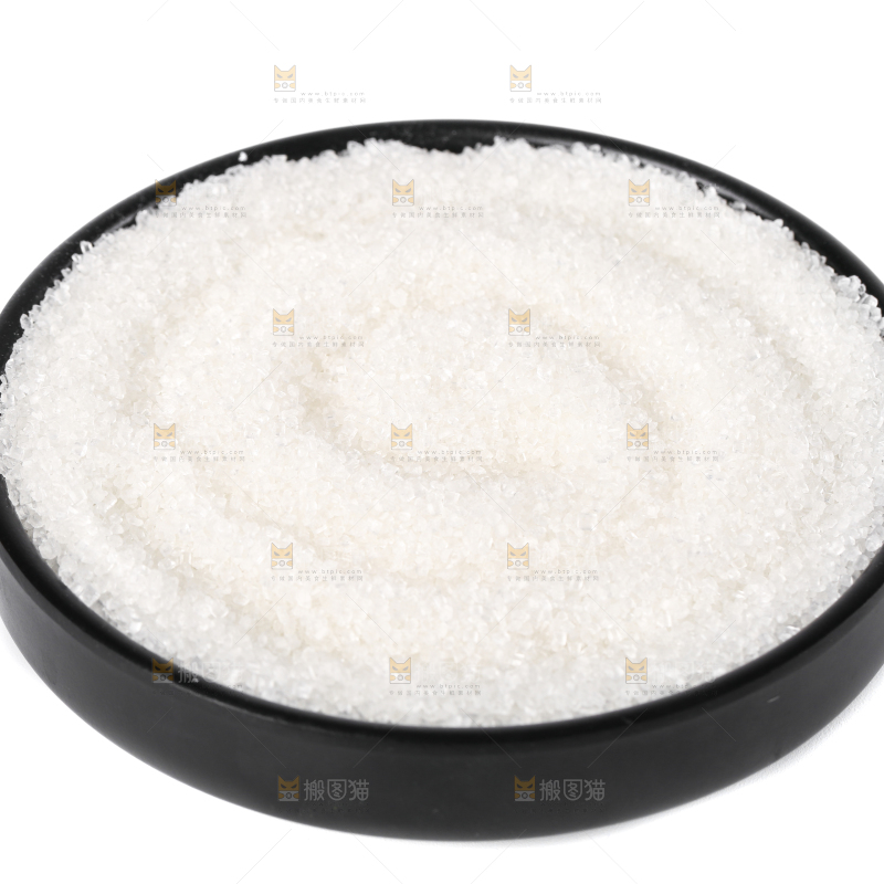 白底上放着白砂糖