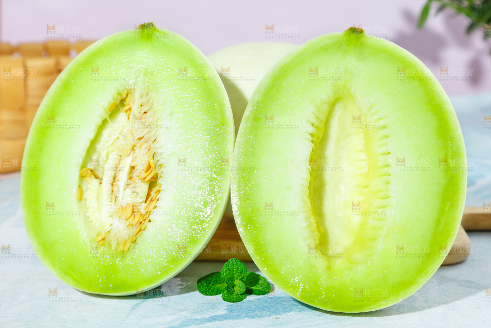 浅底上的玉菇甜瓜