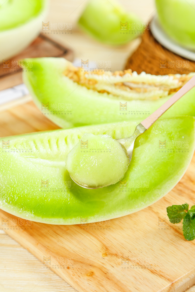 浅底上的玉菇甜瓜