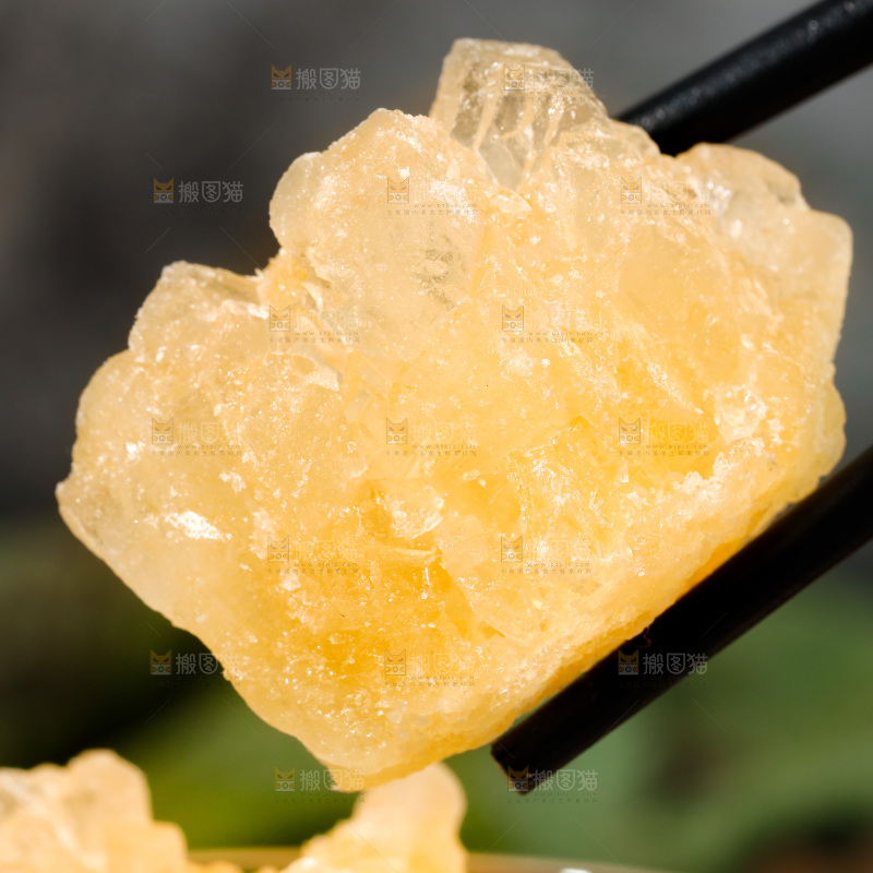 深底上的黄冰糖