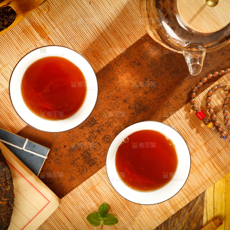 深底上的古树普洱