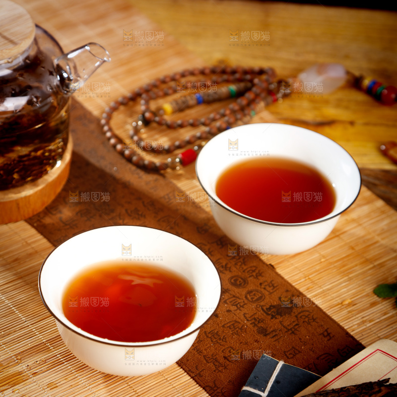 深底上的古树普洱