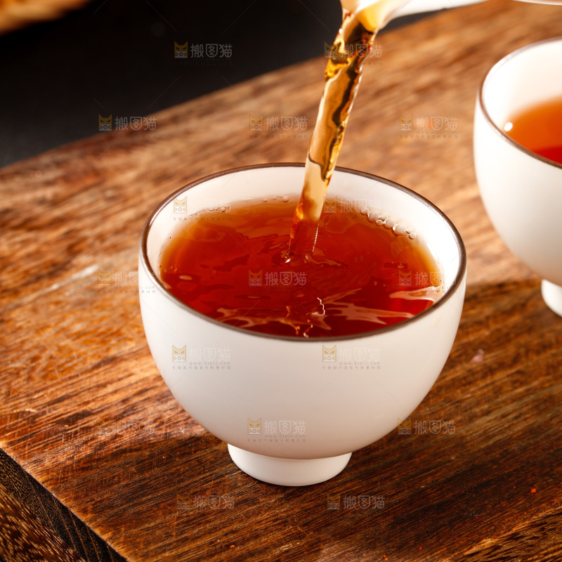 深底上的古树普洱