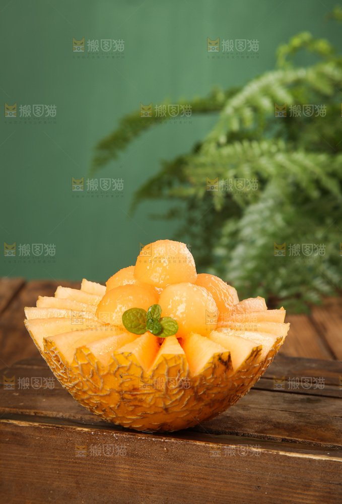 深底上的黄皮哈密瓜