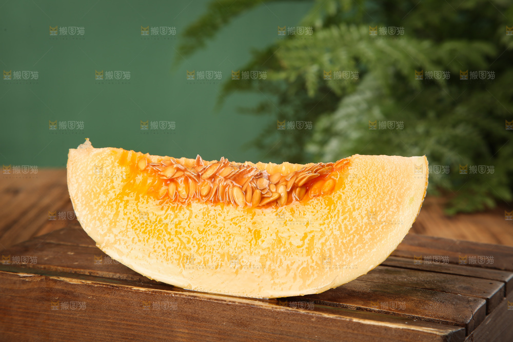 深底上的黄皮哈密瓜