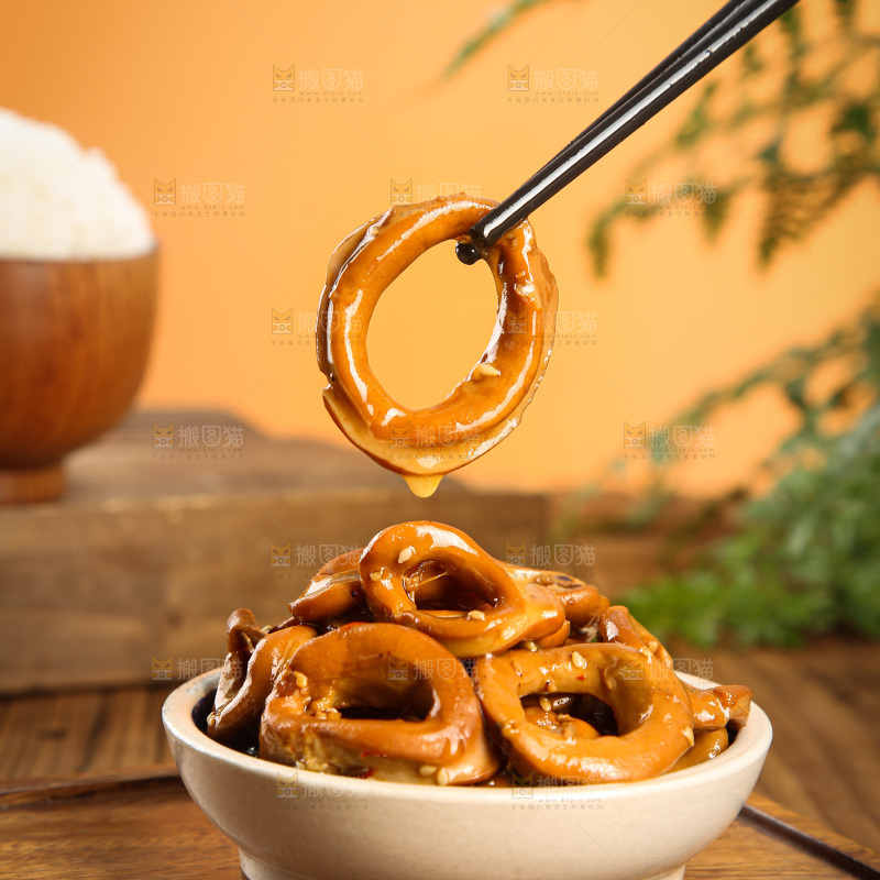 深底上的鱿鱼圈