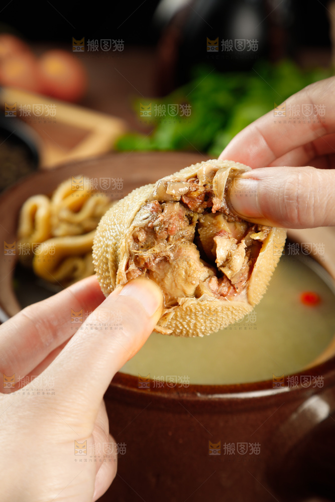深底上的肚包肉