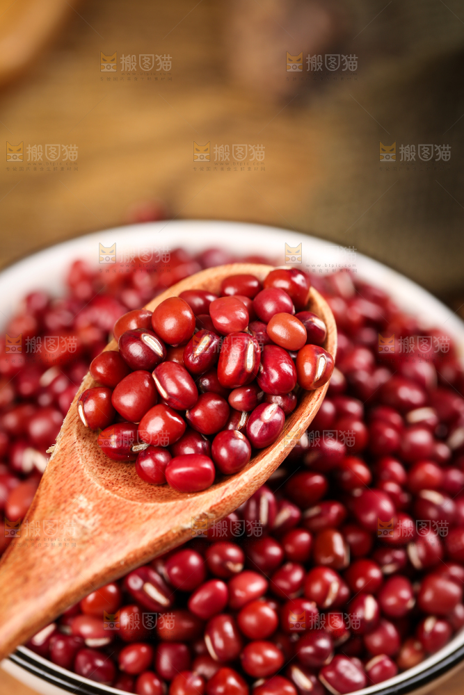 深底上的红豆