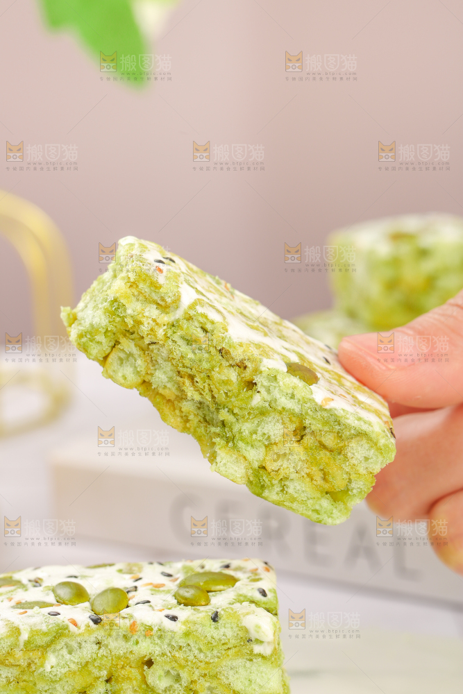 浅底上的沙琪玛