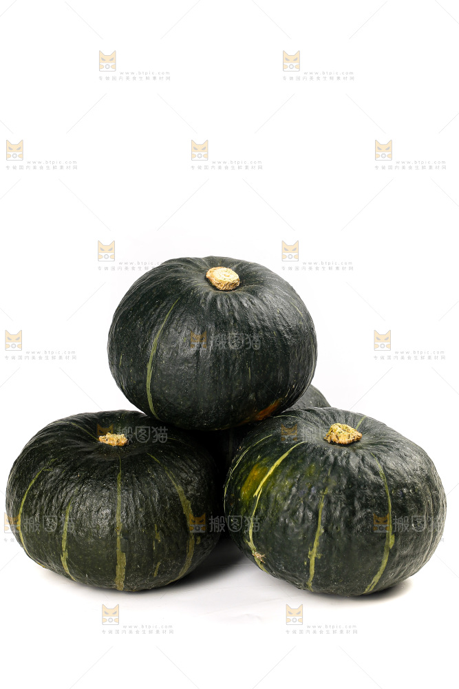 白底上放着的贝贝南瓜