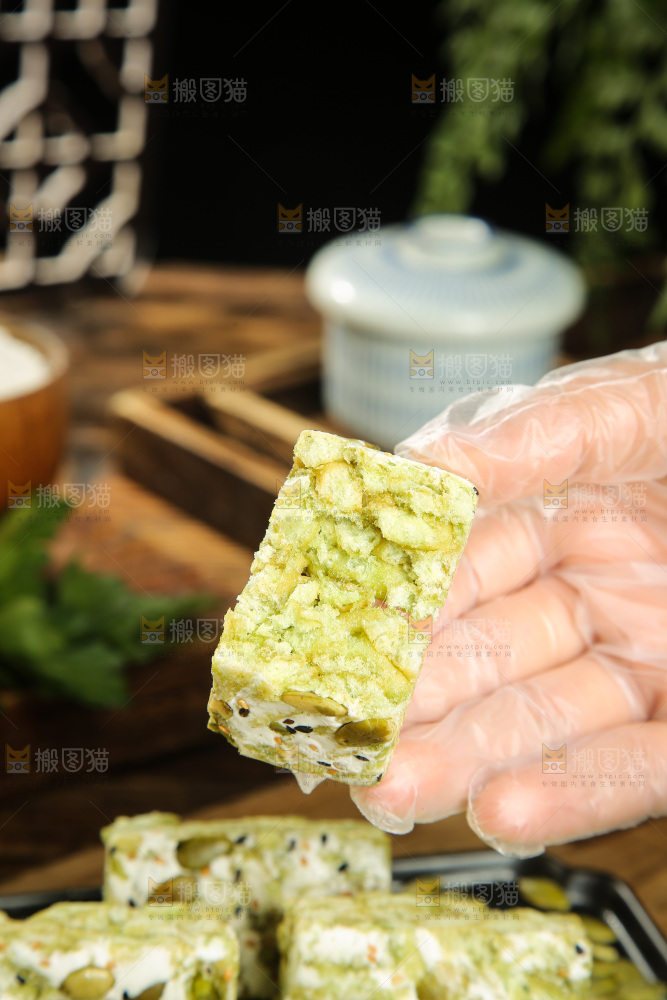 木底上的沙琪玛