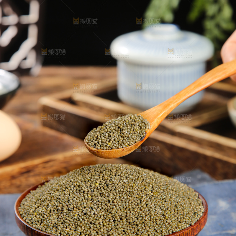 深底上的黑小米