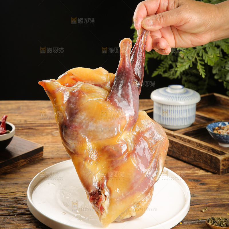 深底上的风干鸡
