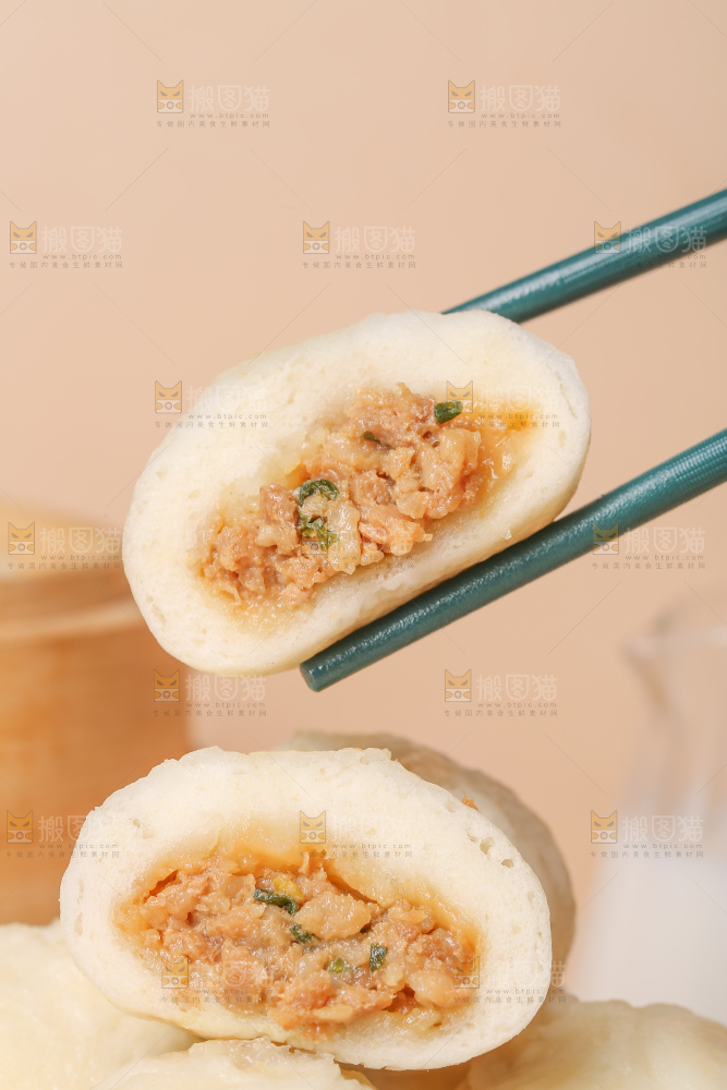 浅底上的发面小笼包