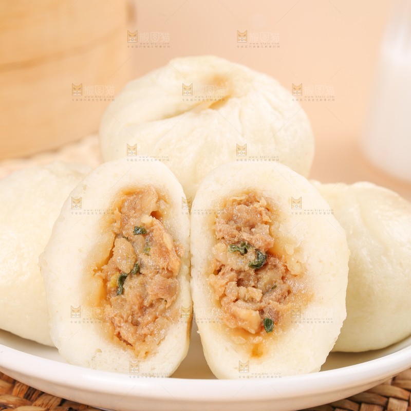 浅底上的发面小笼包