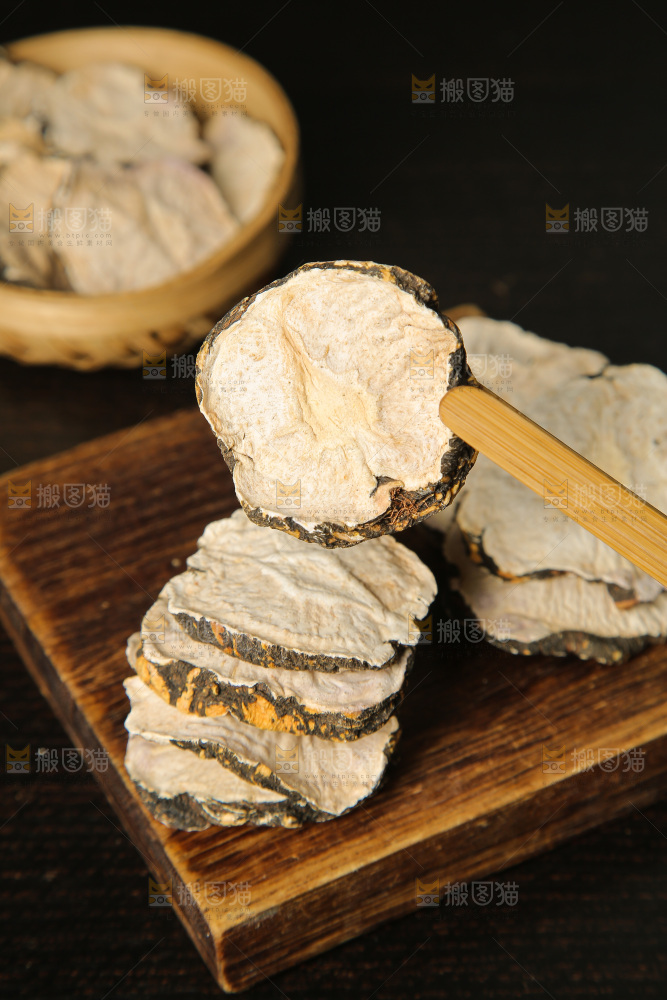深底上的玛卡