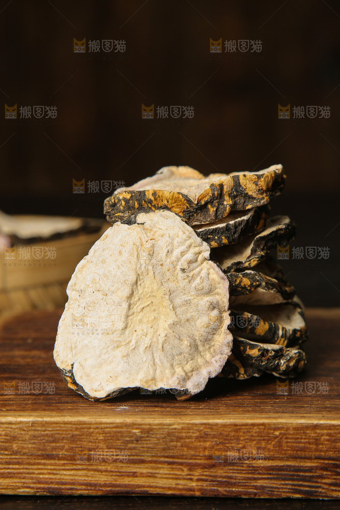 深底上的玛卡