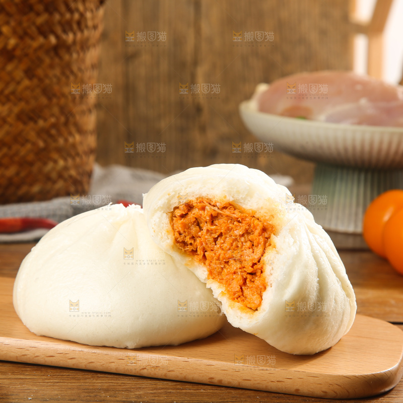 木底上的鲜肉包子