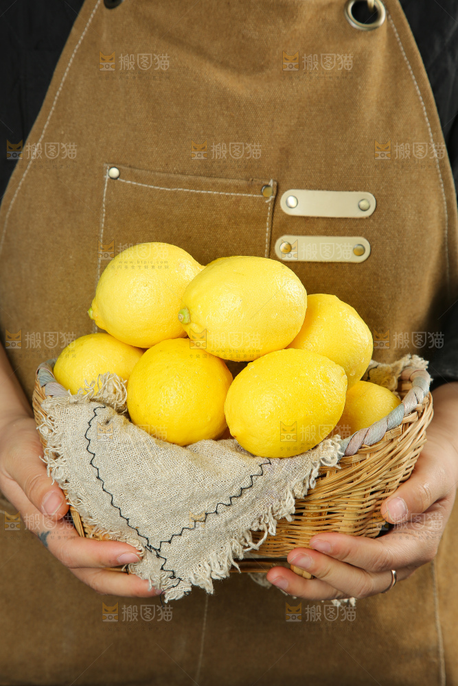 深底上的安岳黄柠檬