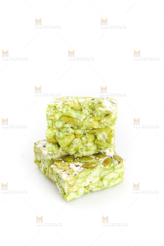 白底上的沙琪玛