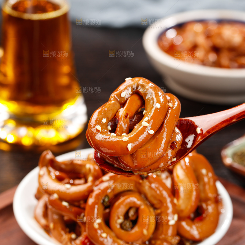 深底上的鱿鱼圈