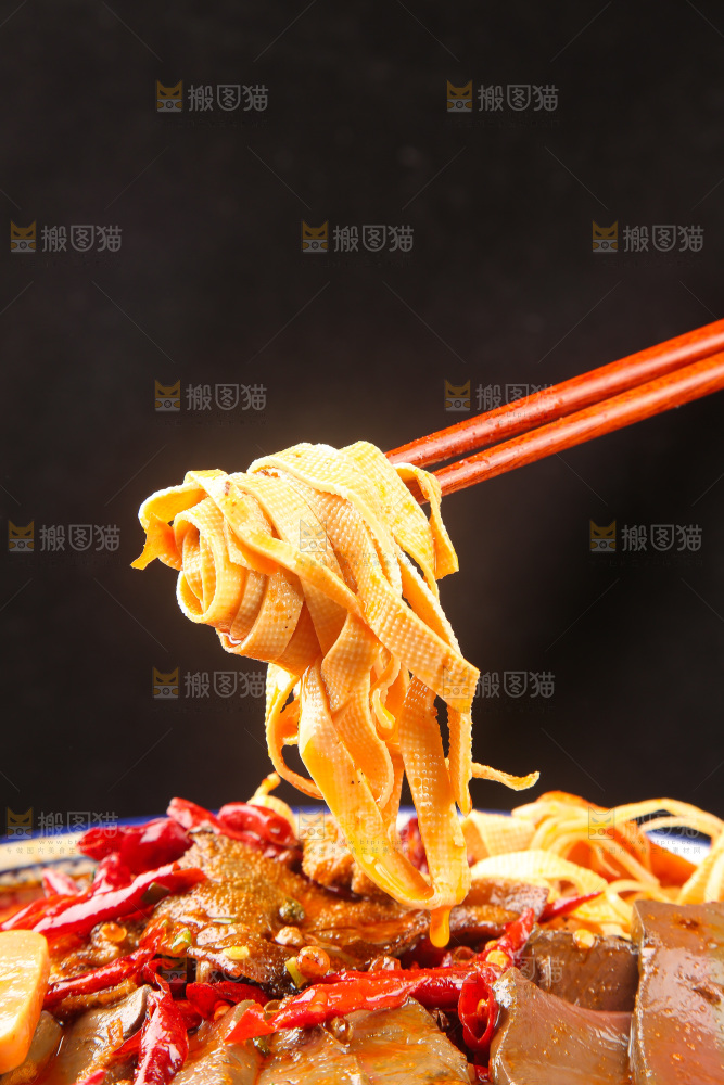 碗里的毛血旺