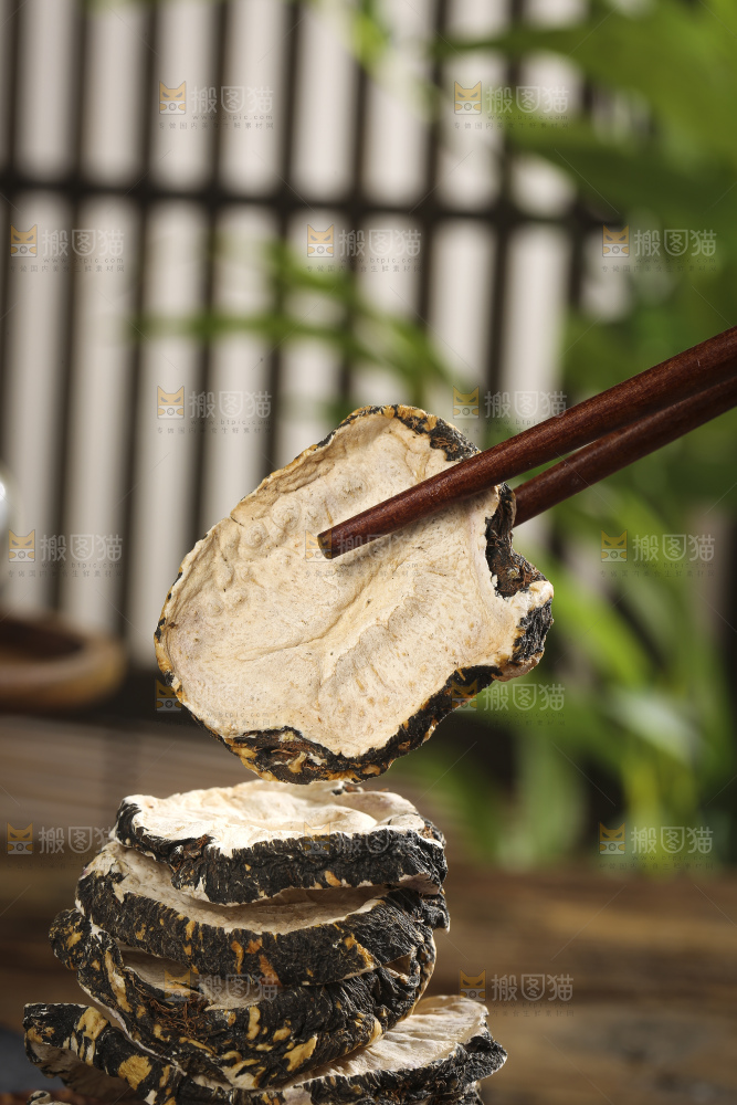 深底上的玛卡