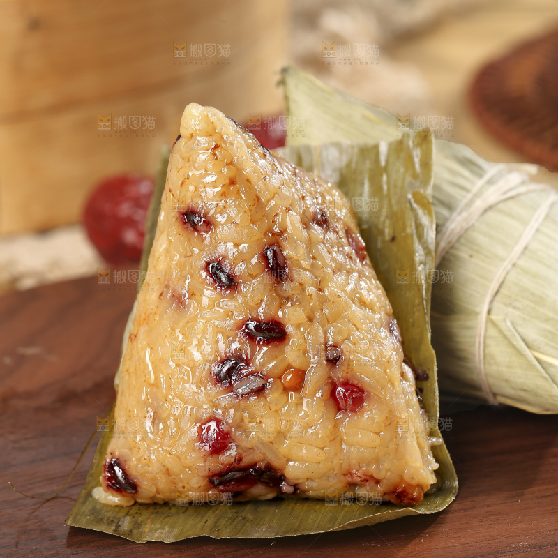 深底上的八宝粽