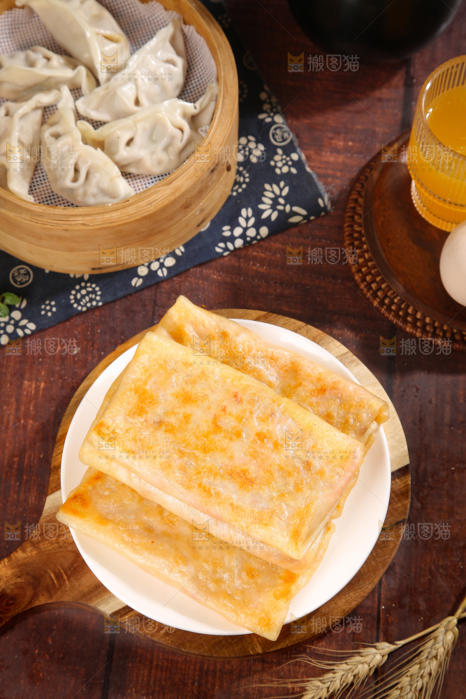 深底上的土豆三丝盒