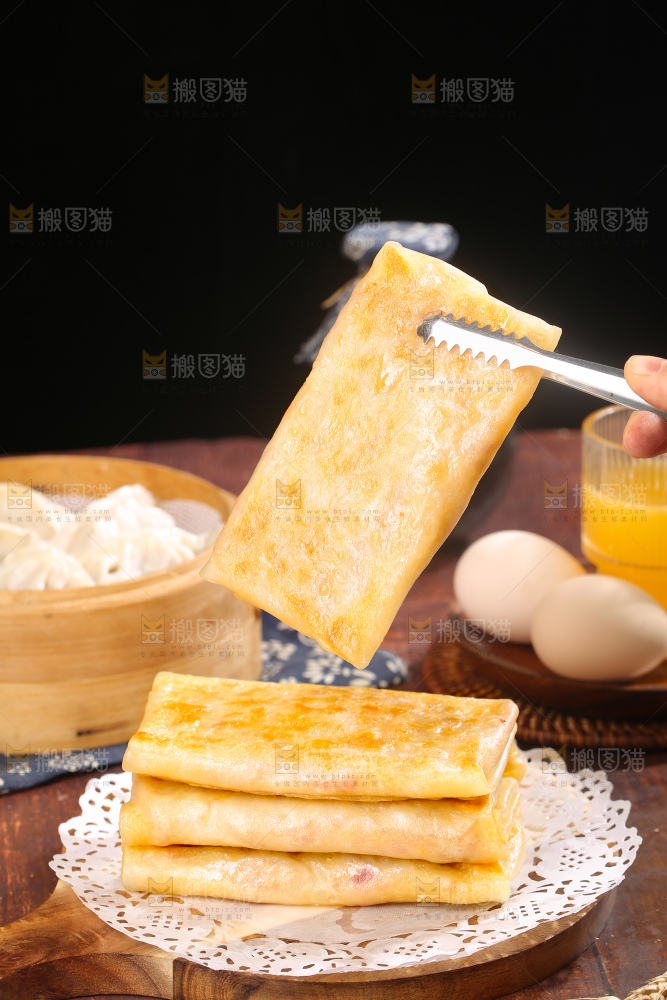 深底上的土豆三丝盒