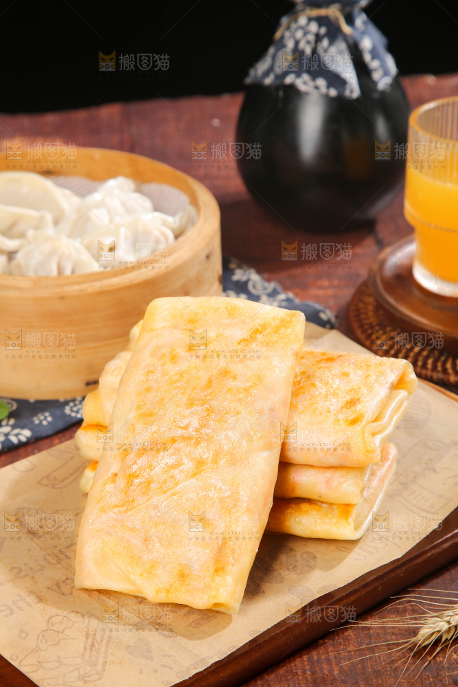 深底上的土豆三丝盒