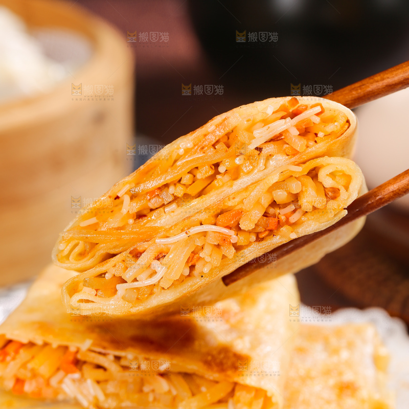 深底上的土豆三丝盒