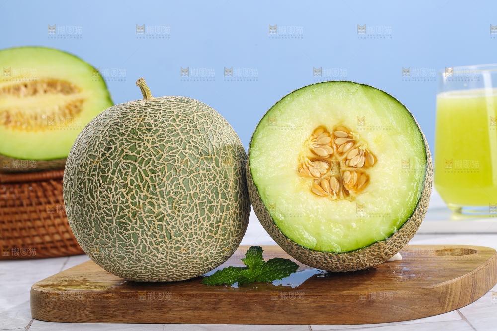 浅底上的玫珑蜜瓜