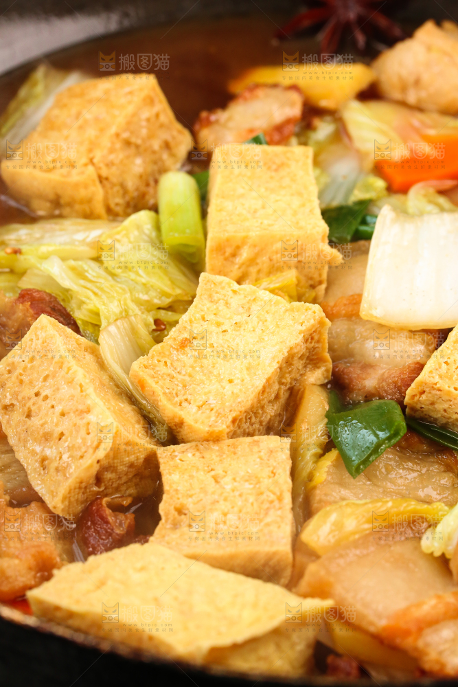 碗里的炖冻豆腐