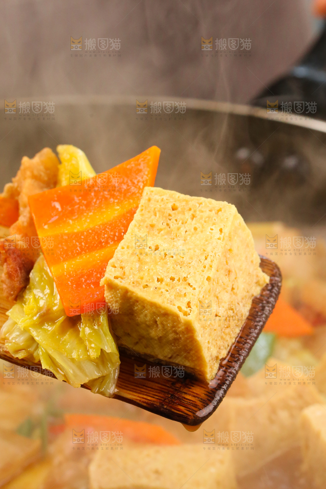 碗里的炖冻豆腐