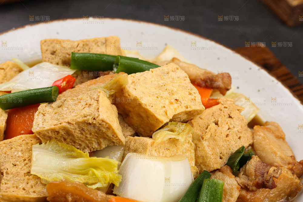 碗里的炖冻豆腐