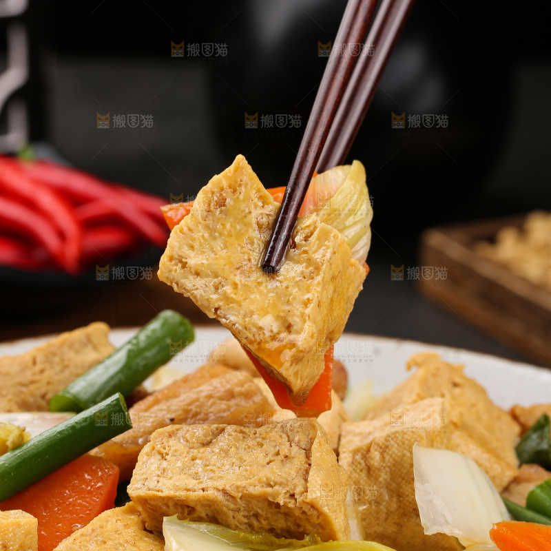 碗里的炖冻豆腐
