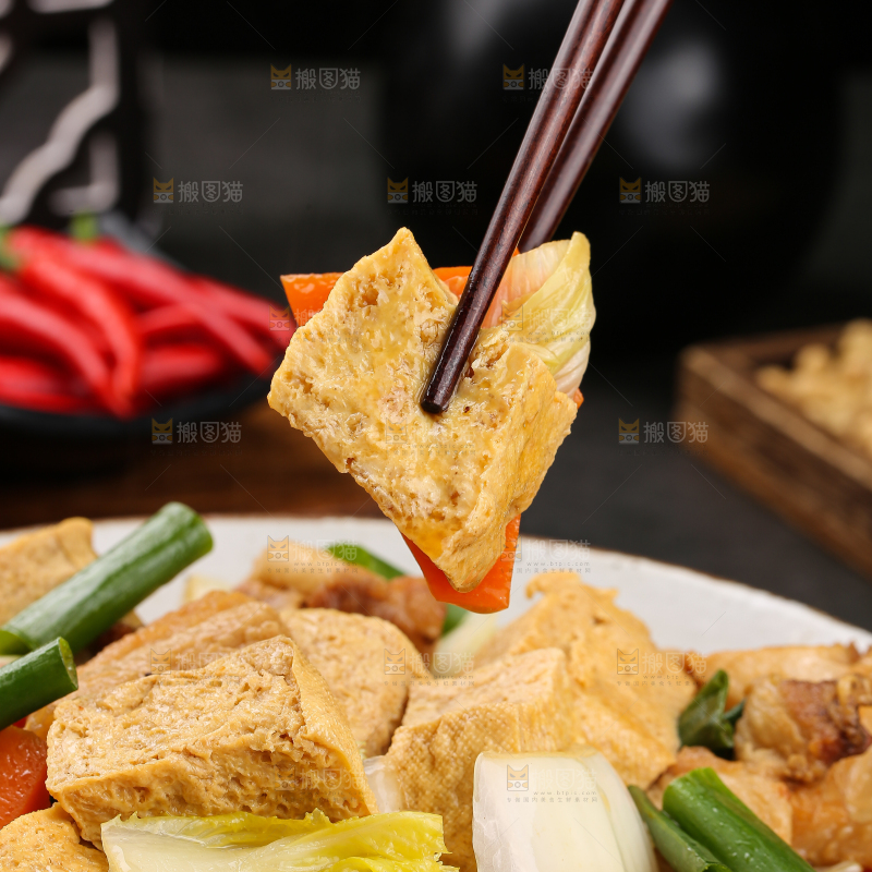 碗里的炖冻豆腐
