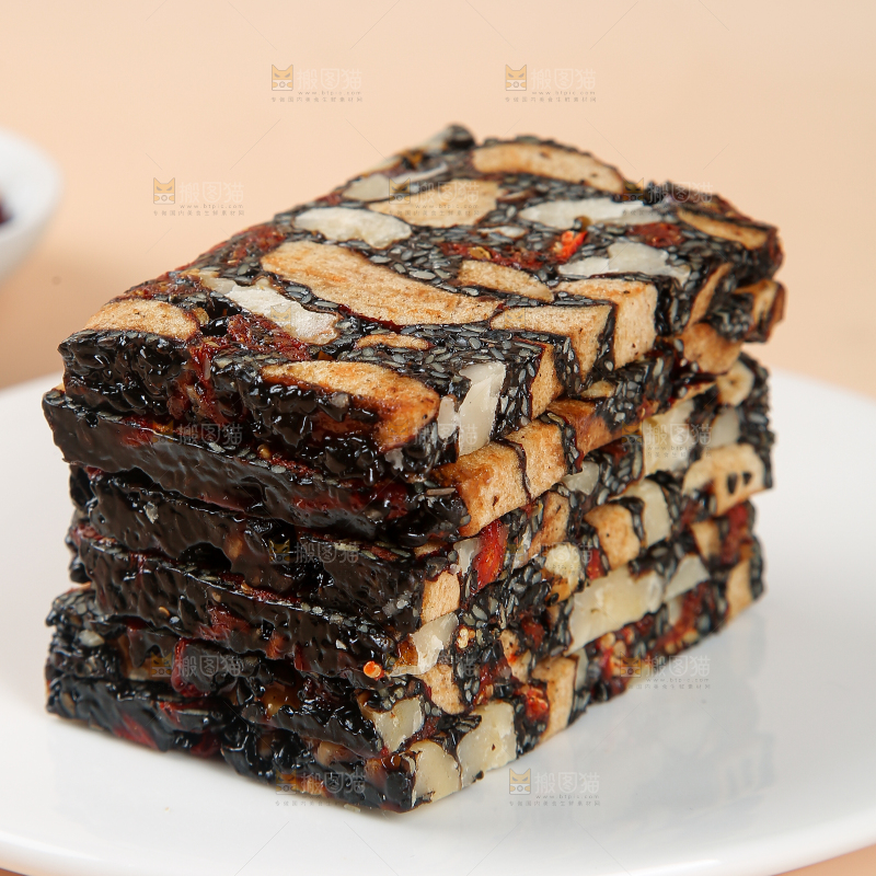 浅底上的阿胶糕