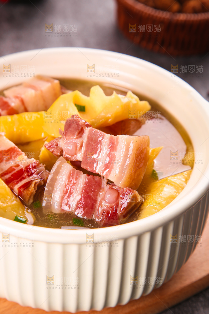碗里的腌笃鲜