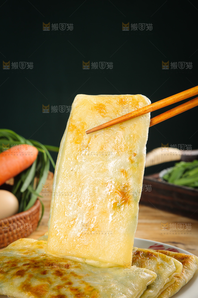 木底上的韭菜盒子